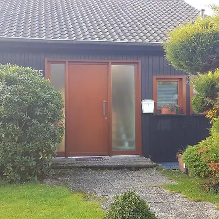 Raj Living - 6 Room Villa With Garden - 15 Min Messe Dus & Airport Dus Meerbusch Exterior photo