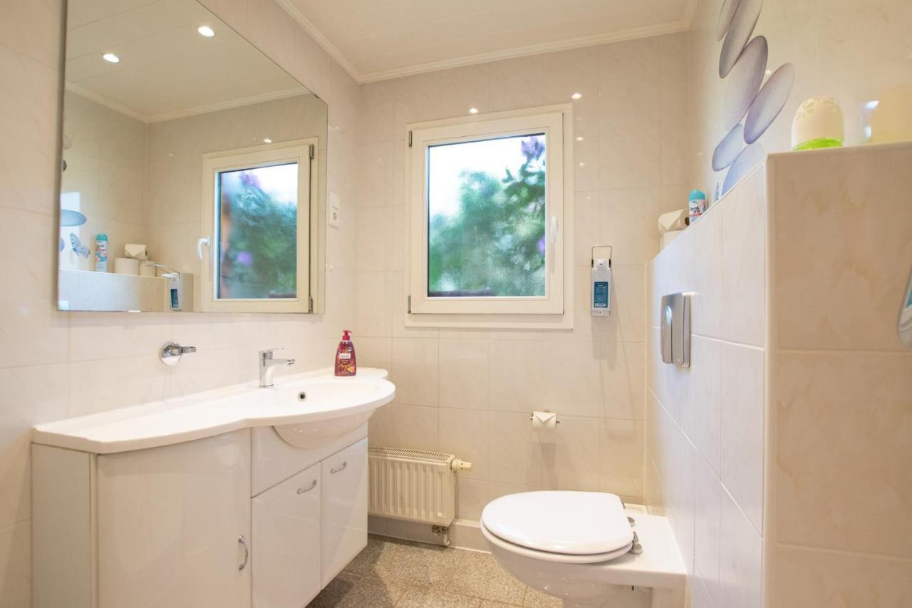 Apartment Raj Living - 6 With Garden - 15 Min Messe Dus & Airport Dus