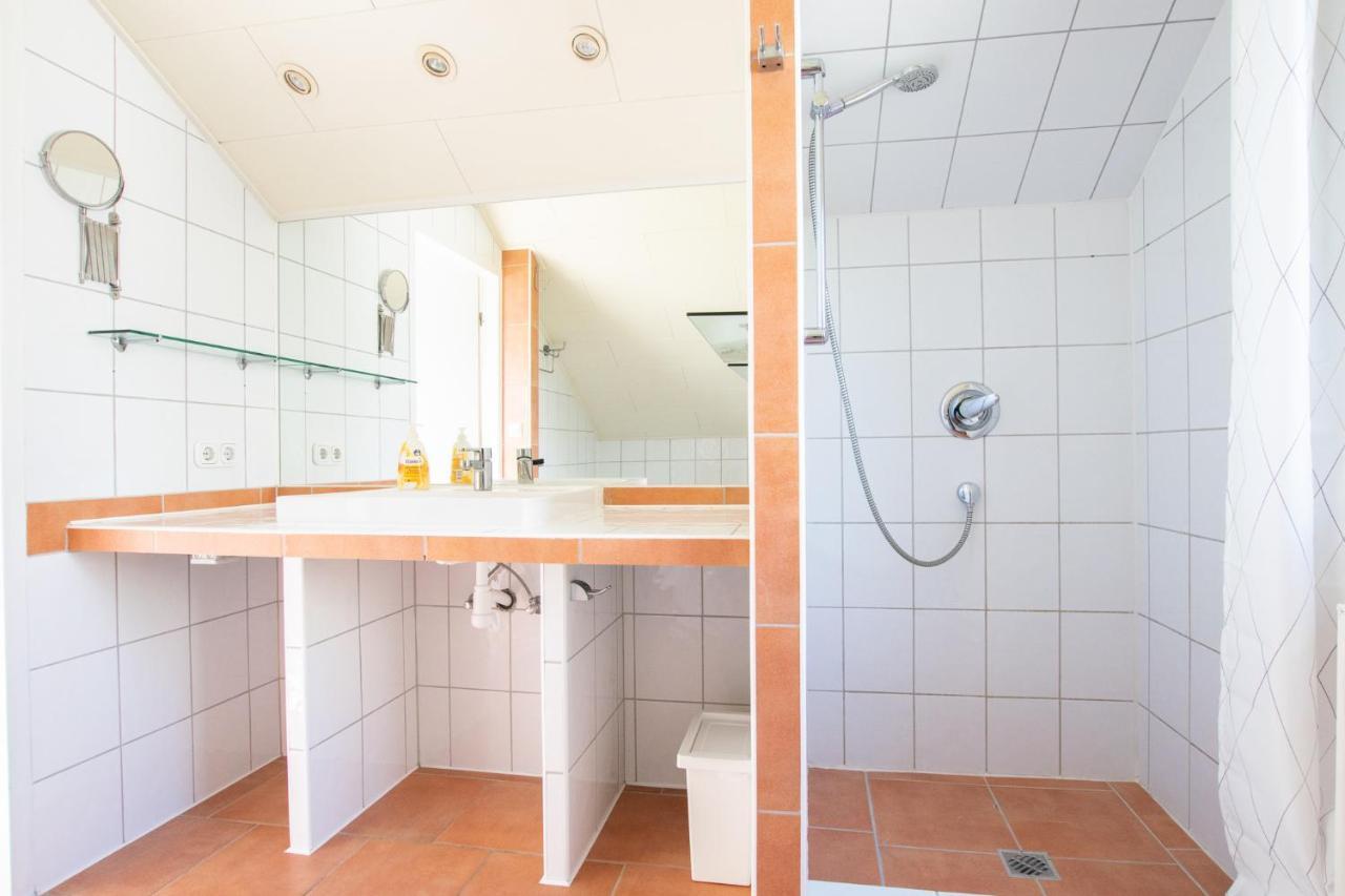 Apartment Raj Living - 6 With Garden - 15 Min Messe Dus & Airport Dus Meerbusch