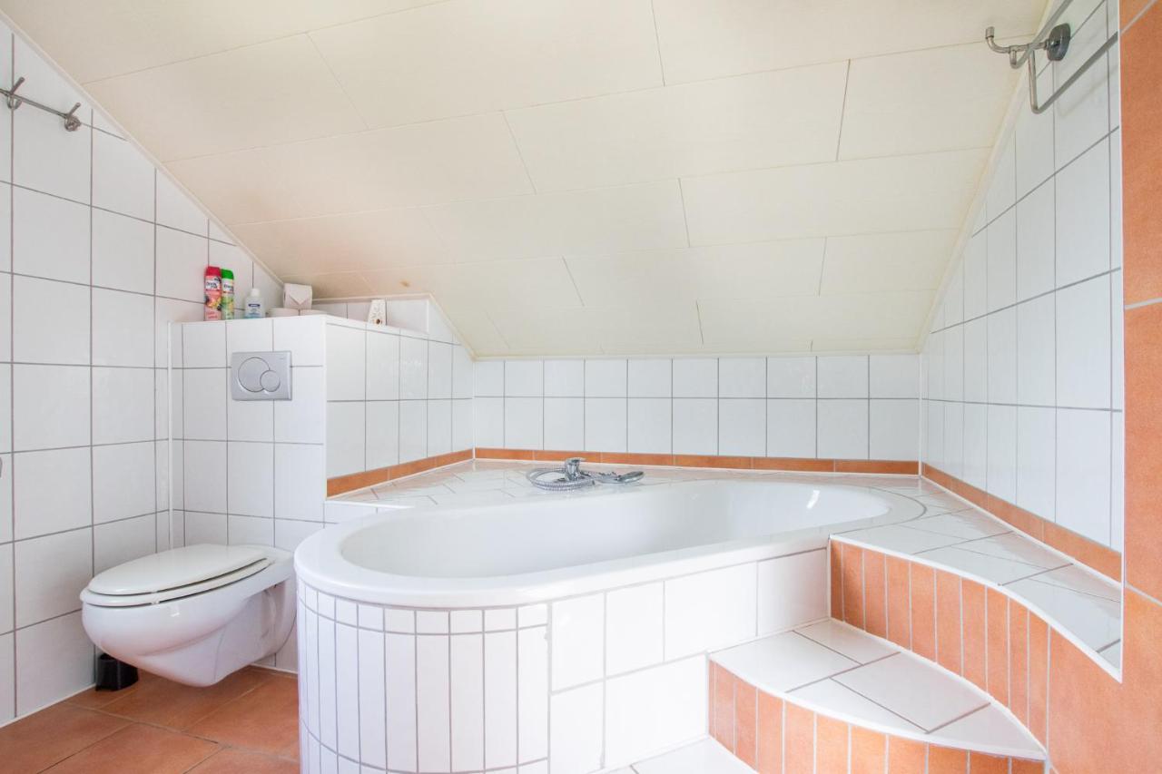 Raj Living - 6 With Garden - 15 Min Messe Dus & Airport Dus